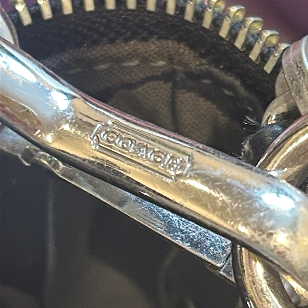 Coach Y2K Madison Olive and Black Signature Satchel - Picture 15 of 15